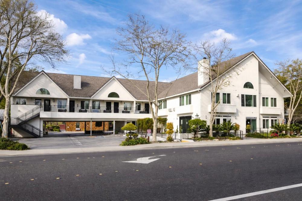 Aggie Inn, an Ascend Collection Hotel